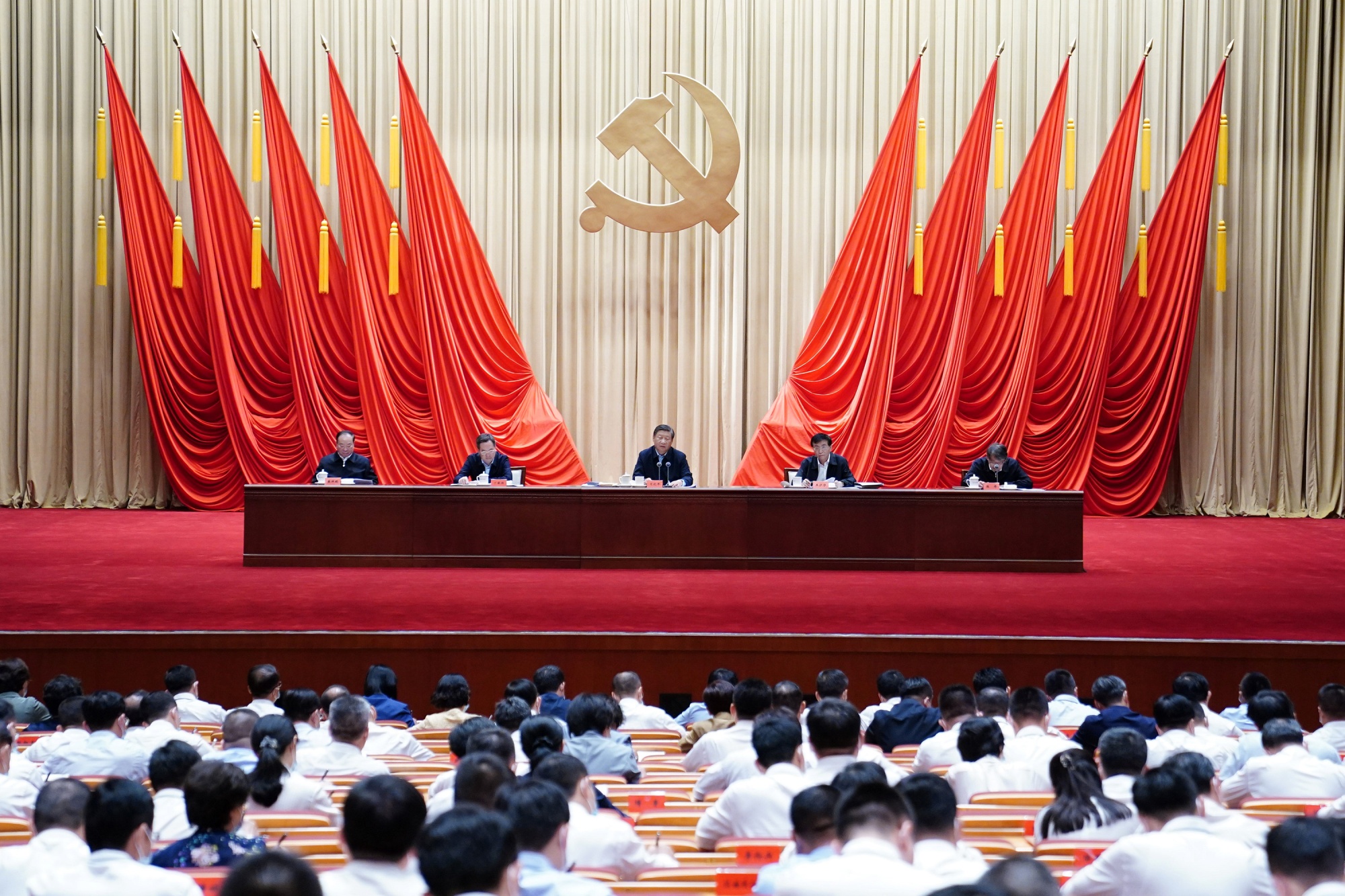 ჩინეთის კომუნისტური პარტიის მე-20 ცენტრალური კომიტეტი მე-2 პლენარულ სხდომას გამართავს